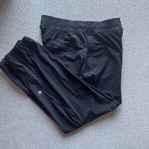 Lululemon Women's Adapted State HR Cropped Jogger - High Waist - Black - SIze 4